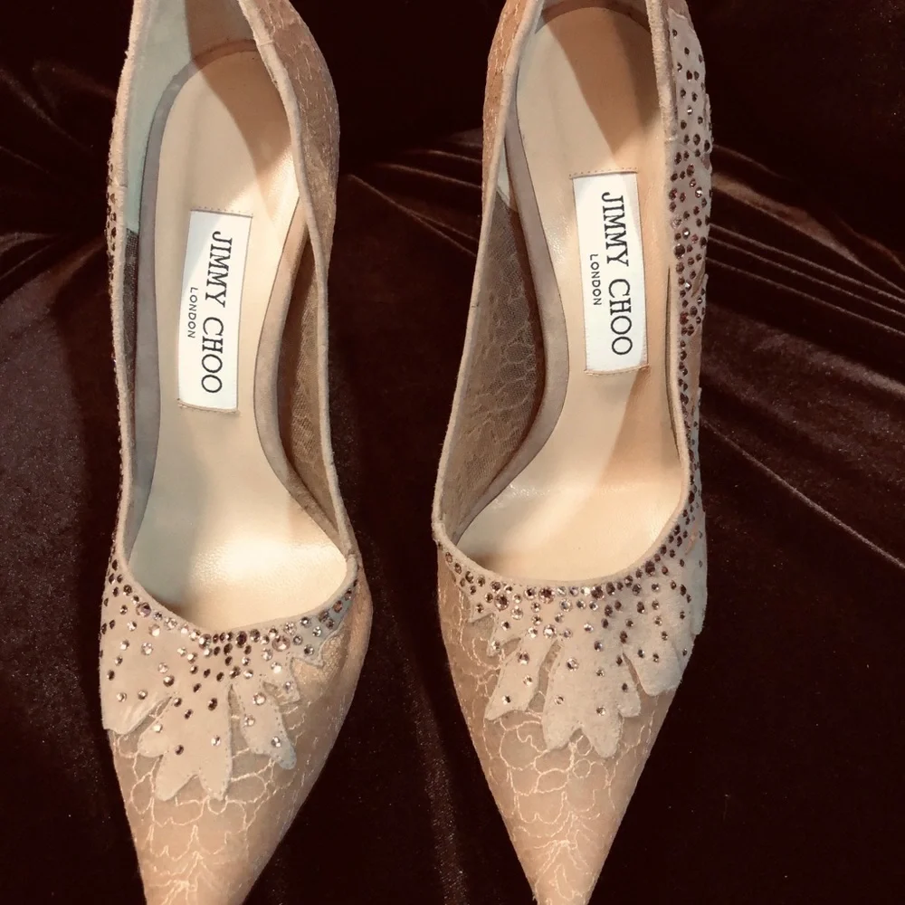 Jimmy Choo Women's Taupe Lace Pointed-Toe Pumps - Picture 1 of 14